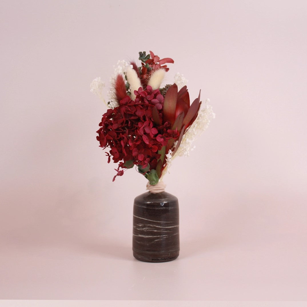 Mini Dried flower bunch and Pottery Vase